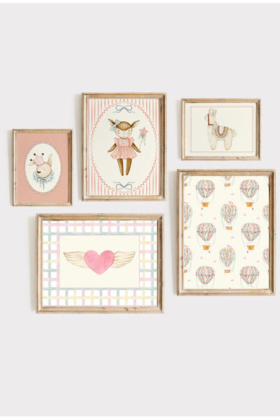 Kids Vintage Pembe ve Bej Tonlarında Kız Bebek Odası Duvar Sanatı Çerçeveli Poster Seti