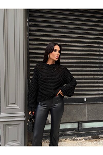 LE CARAMBOLE Women's Black Crew Neck Oversize Knitwear Sweater