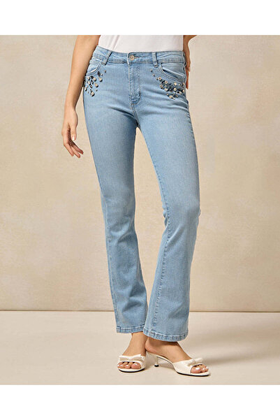 REDTAG واسع الأرجل جينز نسائي أزرق مزين بأحجار الراين