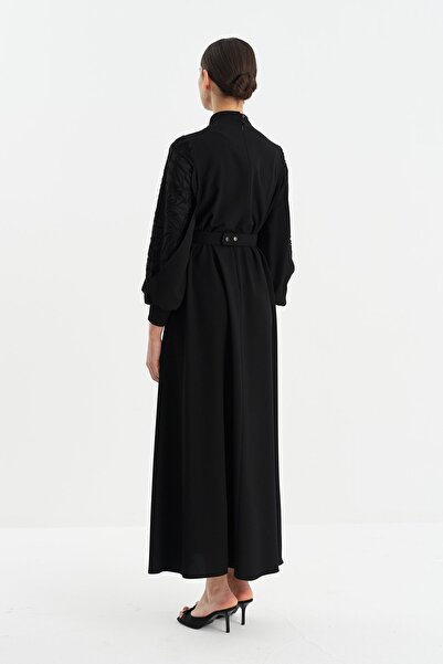 Nihan Yakası Taşlı Balon Kollu Elbise Siyah