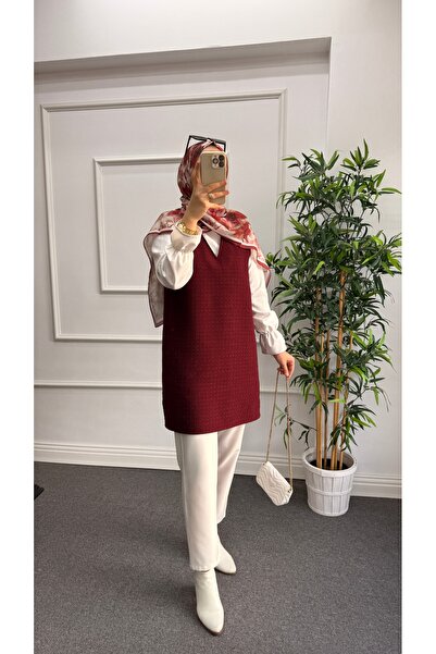 Nisa Nalbantoğlu Burgundy Tweed Hijab Sweater