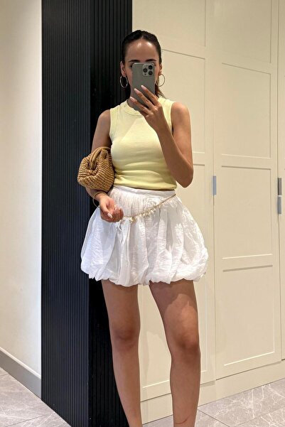 Nazliye Beyaz Şortlu Balon Mini Etek