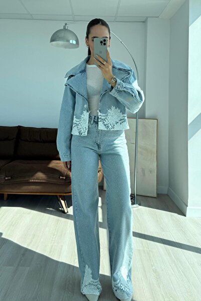 Nazliye Açık Mavi Dantelli Taşlı Premium Jean