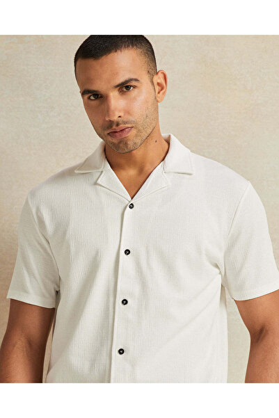REDTAG Men White Jacquard Short Sleeve Shirt