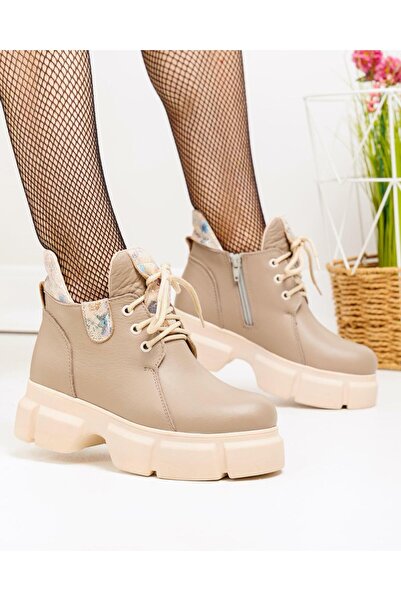 starlike Women's boots made of natural leather, beige PCI075