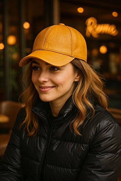 MARBERRY Șapcă pentru femei din piele artificială Safran