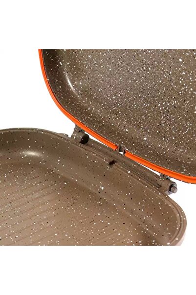 ABAREEK The Daisini double grill pan is a non-stick pan designed for grilling, frying, and roasting (40cm).