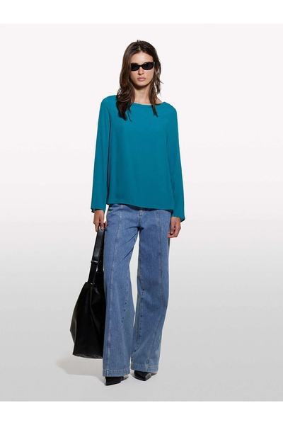 Sisley Kdn_100% Viscose Relaxed Fit Side Slit Boat Neck Blouse Women's Emerald Green Blouse - 324A5Zmzlq0