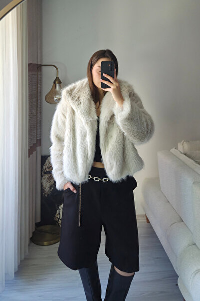 Hollyhocks Soft Textured Premium Fur with Lining (No Pockets or Buttons)