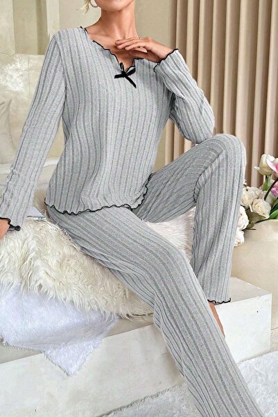 babatr.com Kadın Gri Çizgili Uzun Kollu Fiyonk Detaylı Pijama Takımı Rahat Mevsimlik