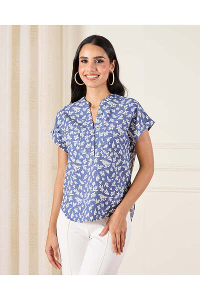 REDTAG بلوزة نسائية من مزيج الكتان مطبوع باللون الأزرق