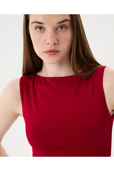 Ayma Active Cherry Boat Neck Blouse