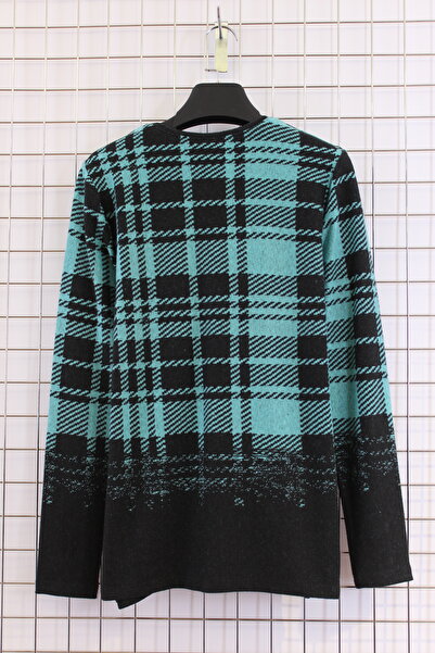 YXL COLLECTION Women's Plus Size Stretch Fabric Crew Neck Plaid Pattern Soft Sweater Mom Blouse