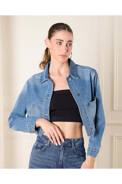 REDTAG جاكيت جينز نسائي قصير غير متماثل باللون الأزرق