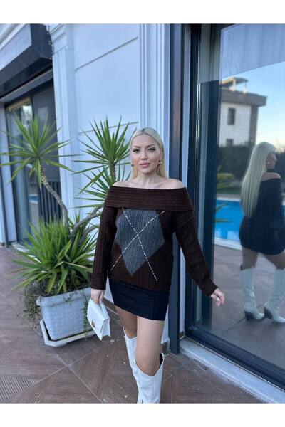 For Angels Baklava Patterned Madonna Collar Fleece-Lined Sweater