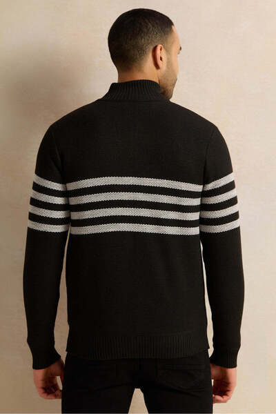 REDTAG Men Charcoal Knitted Pullover