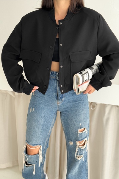 FEMELLE Black Double Pocket Short Jacket with Elastic Waist and Lining