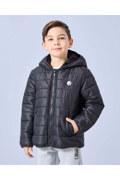 REDTAG جاكيت أسود مبطن بغطاء رأس للرأس للأولاد من قماش الشيربا