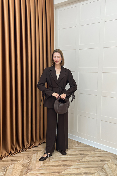 Stilife Σετ μπουφάν με λεπτομέρεια κορδόνι σε καφέ χρώμα