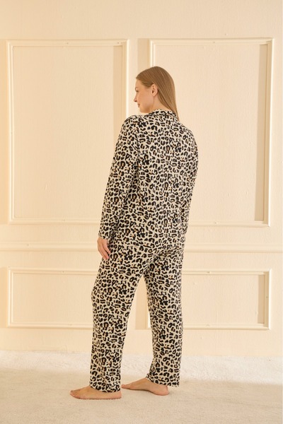 Elit Women's Plus Size Long Sleeve Front Buttoned Milan Fabric Pajama Set