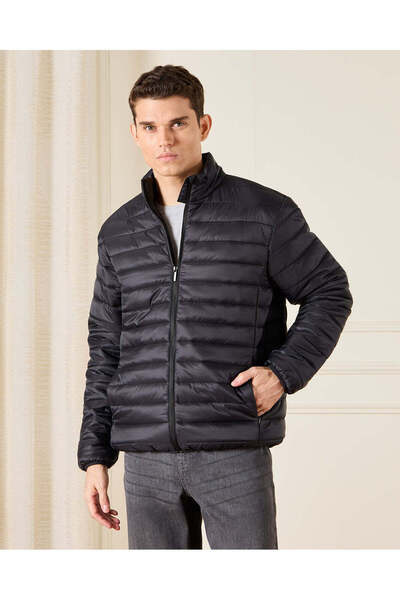 REDTAG جاكيت رجالي أسود منفوخ بأكمام طويلة