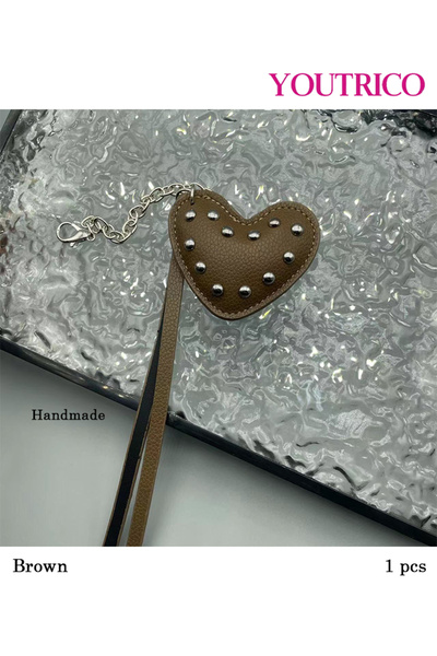 Youtrico سلسلة مفاتيح مصنوعة يدويًا على شكل قلب مرصع، مصنوعة من جلد البولي يو...