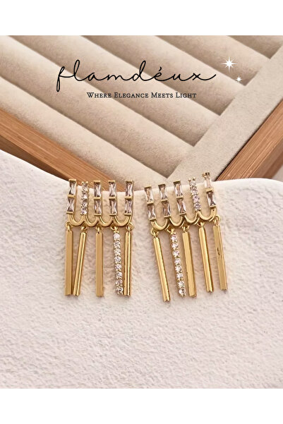 Taşlı Sallantılı Modern Küpe