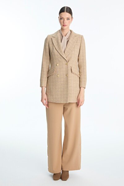 Zühre Double-Breasted Collar Buttoned Beige Jacket C-0109