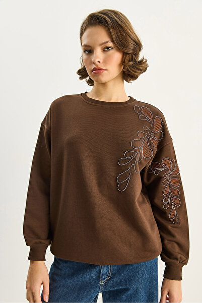 Bianco Lucci Γυναικείο φούτερ με λαιμόκοψη με λουλούδια και κέντημα με χάντρες 1562 60283633