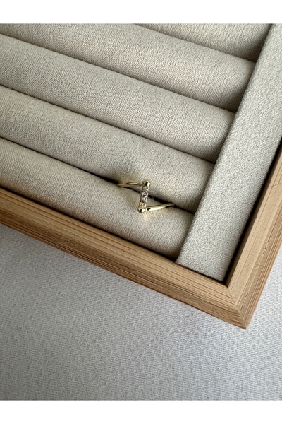 ringbox Gold Flat Row Stone Pinky Ring