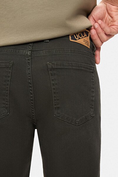 UCLA Taro Khaki Non-Denim Straight Fit Men's Pants