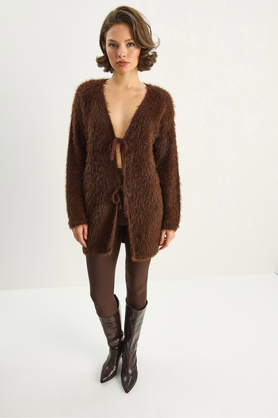 Bianco Lucci Γυναικεία πλεκτή ζακέτα με μαλακή υφή με λεπτομέρεια με κορδόνια 9064 60283754