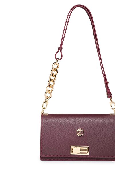 Zühre Claret Red Bag with Locking Buckle Detail Z0036