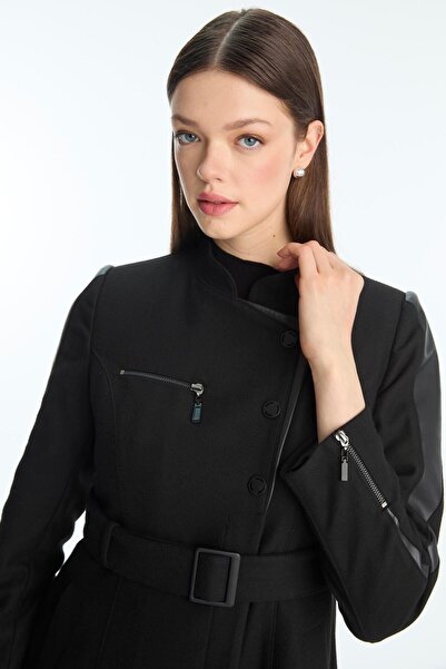 Zühre Hakim Collar Zipper Detailed Black Overcoat 13915