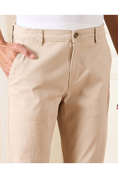 REDTAG Men Beige Solid Casual Trousers