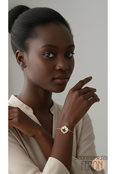 Feron accessories سوار نسائي مرصع بالخرز على شكل عين الحسد باللون الذهبي CRM107