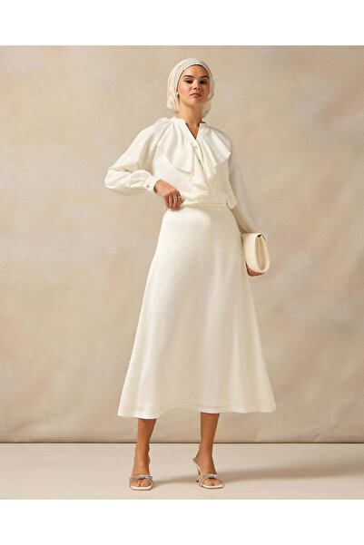 REDTAG Women Ivory Plain Wide Leg Trousers