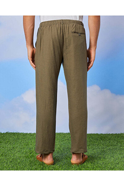 REDTAG Men Green Relax Fit Trousers