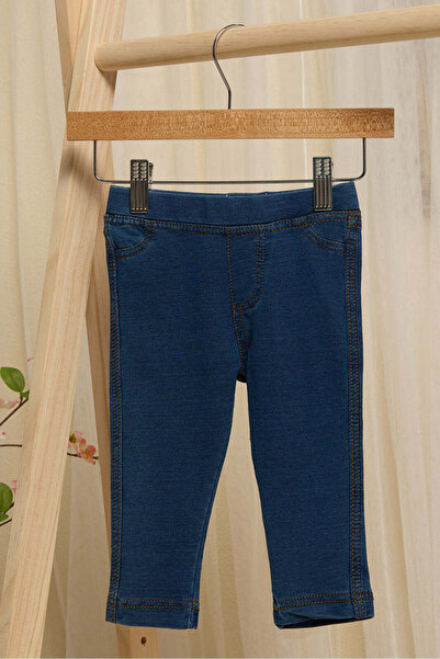 REDTAG بنطال جينز ضيق أزرق سادة للبنات الرضع