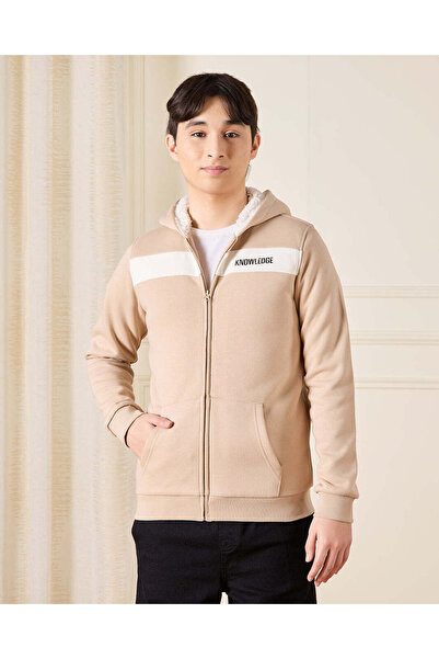 REDTAG سويت شيرت بغطاء رأس من قماش الشيربا باللون البيج للأولاد الكبار