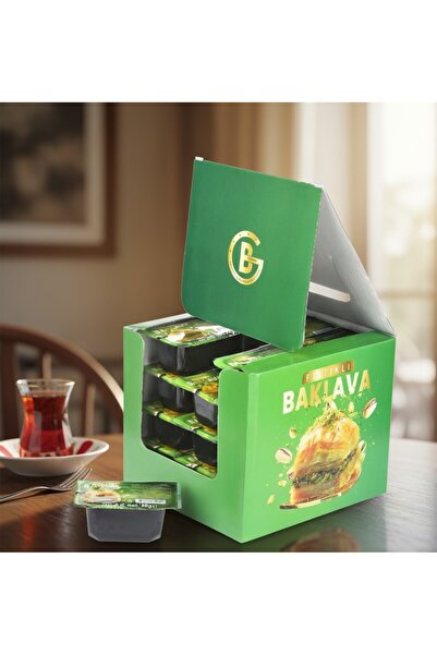Meşhur Gaziantep Baklavacısı Murat Usta Fıstıklı Dilim Baklava 1 Kutu (24 adet)