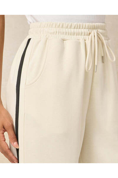 REDTAG Women Ivory Side Tape Detail Active Pants