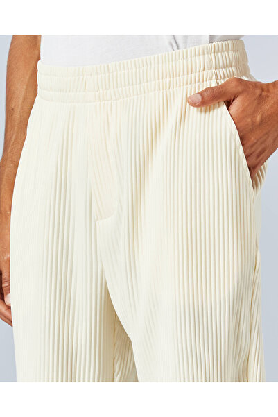 REDTAG Men Ivory Ribbed Lounge Shorts