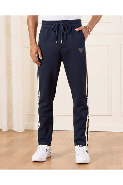 REDTAG بنطال رياضي رجالي مزين باللون الأزرق البحري