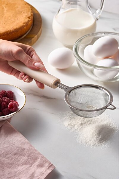 Karaca Ekin Silicone Handle Hand Strainer