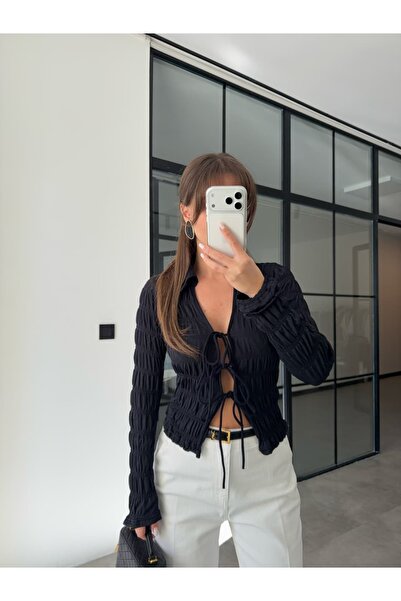 BB Bensu Buyruk ΜΑΥΡΗ ΜΠΛΟΥΖΑ ΜΕ ΣΤΡΟΓΓΥΛΟ ΛΑΜΠΡΟ ΛΑΜΠΡΟ ΣΤΡΟΓΓΥΛΟ ΛΑΜΠΡΟ