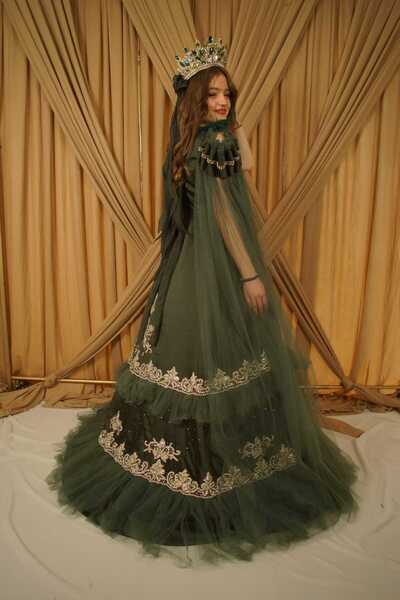 Hindistan Dükkan Gümüş işlemeli haki kadife kaftan