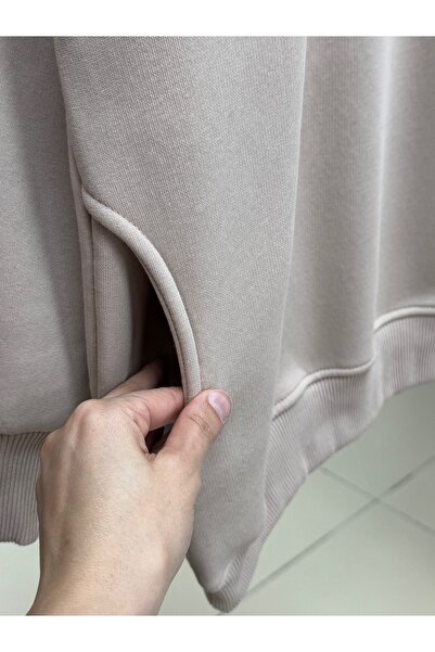 BENAHOLL Banu Yandan oversized Φούτερ με κουκούλα και τρεις κορδόνες με οβάλ τσέπες-ZN1644 Stone