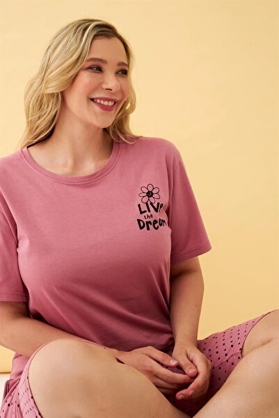 alfa expres Clothing Women's Salmon “Live the Dream” Lettering Large Size Capri Pajama Set