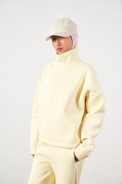 Mevra Three Thread Fleece Sweatshirt Butter Yellow